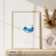 Lade das Bild in den Galerie-Viewer, Line Art Ballerina &quot;Croisé&quot; in Blau | Ballett
