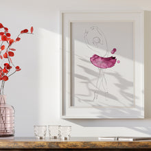 Lade das Bild in den Galerie-Viewer, Line Art Ballerina &quot;Relevé&quot; in Rosa | Ballett
